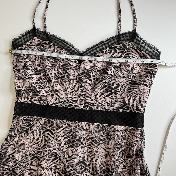 NWOT SHO by Tadashi Shoji Botanical Print Lace Inset Midi Dress in Black - Picture 15 of 16